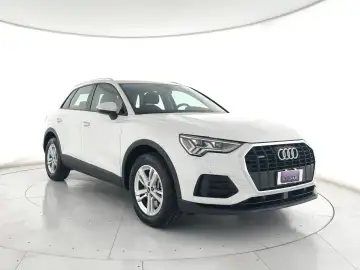 Q3 40 2.0 tdi Business quattro 200cv s-tronic ACC+MATRIX