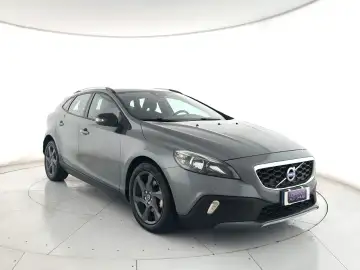 V40 Cross Country 1.6 d2 Momentum NEOPATENTATI
