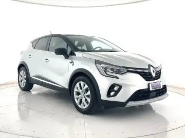 Captur 1.6 E-Tech phev Intens 160cv auto my21